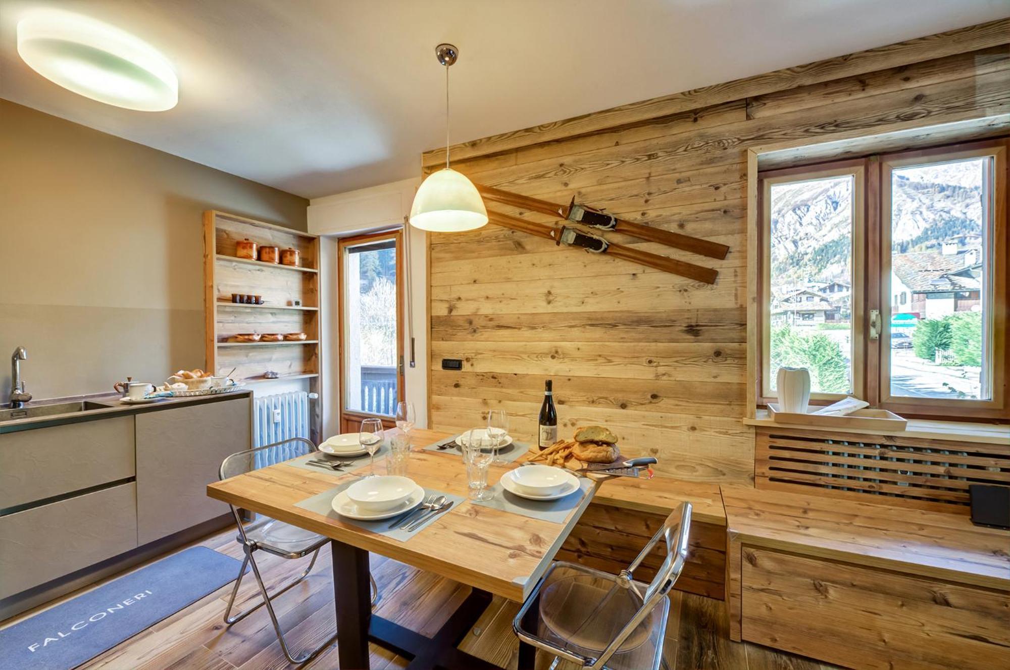 Casa Entreves - Ristrutturata Con Parcheggio Courmayeur Exterior foto